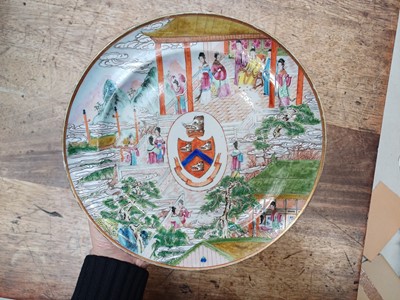 Lot 40 - A SET OF TWO CHINESE EXPORT ARMORIAL DISHES, BEARING THE ARMS OF WIGHT OR BRADLEY