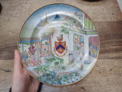 Lot 41 - A SET OF TWO CHINESE EXPORT ARMORIAL DISHES, BEARING THE ARMS OF WIGHT OR BRADLEY