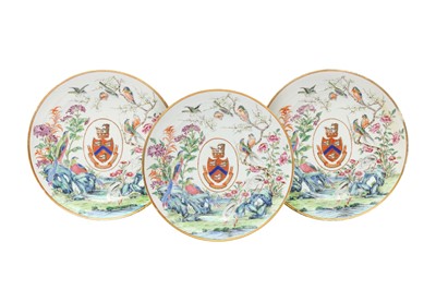 Lot 64 - A SET OF THREE CHINESE EXPORT ARMORIAL DISHES, BEARING THE ARMS OF WIGHT OR BRADLEY