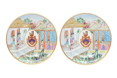 Lot 57 - A SET OF TWO SMALL CHINESE EXPORT ARMORIAL DISHES, BEARING THE ARMS OF WIGHT OR BRADLEY