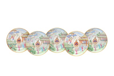 Lot 84 - A SET OF FIVE SMALL CHINESE EXPORT ARMORIAL DISHES, BEARING THE ARMS OF WIGHT OR BRADLEY