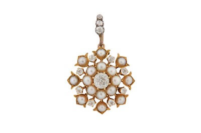 Lot 19 - A DIAMOND AND SEED PEARL BROOCH