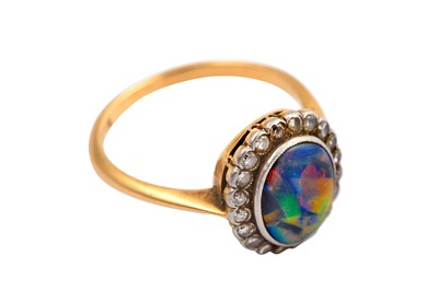 Lot 29 - AN OPAL AND DIAMOND CLUSTER RING