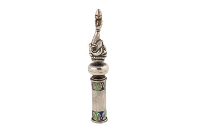 Lot 150 - AN INDIAN  20TH CENTURY  SILVER AND ENAMEL HUQQA MOUTHPIECE