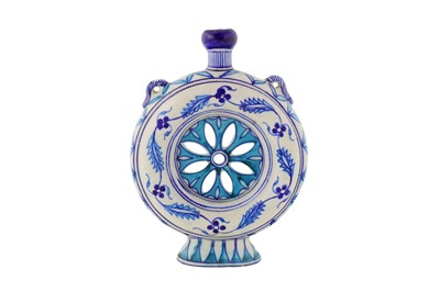 Lot 152 - AN EARLY 20TH CENTURY NORTH INDIAN MULTAN GLAZED MOON FLASK