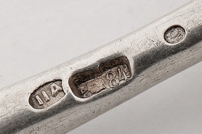 Lot 222 - A Nicholas II early 20th century Russian cloisonné enamel and 84 zolotnik silver gilt sugar spoon, Moscow post-1908 by the 11th Artel