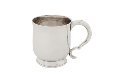 Lot 410 - A George I Scottish silver small mug, Edinburgh 1725 by Alexander Kincaid