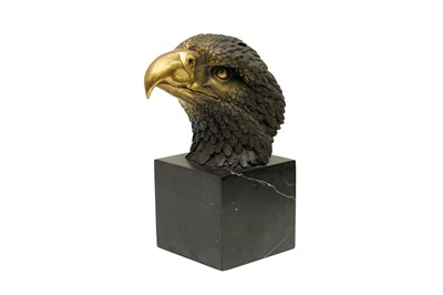 Lot 288 - AFTER ARCHIBALD THORBURN, A GILT BRONZE EAGLE HEAD SCULPTURE