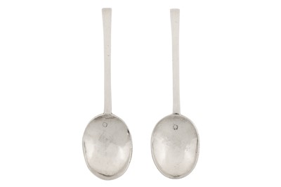 Lot 491 - A pair of Commonwealth sterling silver puritan spoons, London 1657 by Stephen Venables (free. 22nd January 1641, d. 1683)