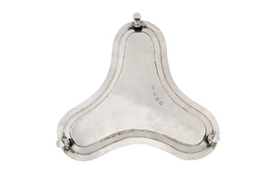 Lot 470 - A George II sterling silver kettle stand, London 1755 by William Peaston