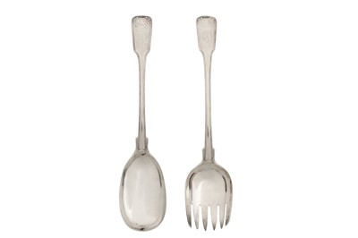 Lot 288 - A pair of George IV sterling silver salad servers, London 1823 by Robert Peppin