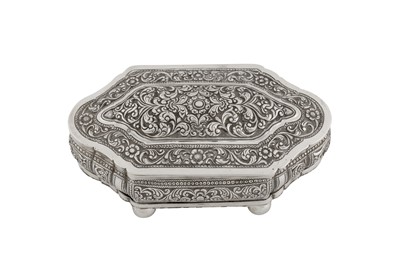 Lot 146 - An early 20th century Ceylonese (Sri Lankan) unmarked silver lime box, Colombo circa 1920
