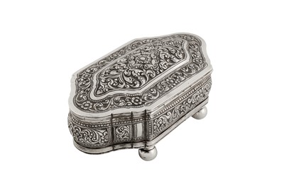 Lot 146 - An early 20th century Ceylonese (Sri Lankan) unmarked silver lime box, Colombo circa 1920