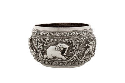 Lot 126 - An early 20th century Burmese unmarked silver small bowl, Rangoon circa 1910