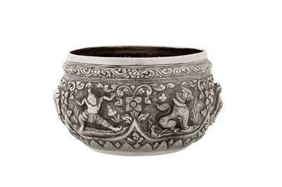 Lot 126 - An early 20th century Burmese unmarked silver small bowl, Rangoon circa 1910