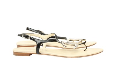 Lot 472 - Chanel Black CC Thong Flat Sandal - Size 37.5