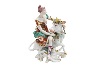 Lot 109 - A FRENCH SAMSON PORCELAIN FIGURAL GROUP, EUROPA AND THE BULL, LATE 19TH CENTURY
