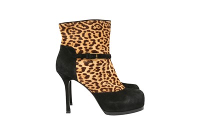 Lot 289 - Yves Saint Laurent Leopard Tribute Ankle Boot - Size 37