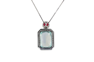 Lot 82 - AN AQUAMARINE, RUBY AND DIAMOND PENDANT NECKLACE