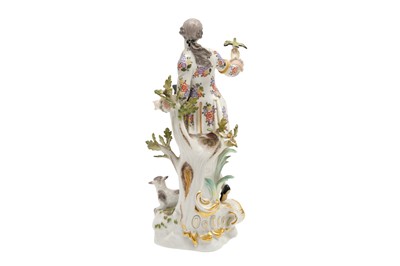 Lot 99 - A PAIR OF MEISSEN PORCELAIN FIGURES OF A SHEPHERD AND SHEPHERDESS, LATE 19TH/EARLY 20TH CENTURY
