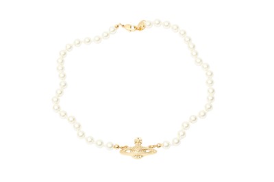 Lot 339 - Vivienne Westwood Ivory Pearl Orb Choker