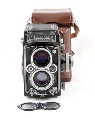 Lot 128 - Metered Rolleiflex f3.5 TLR.