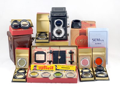 Lot 123 - An Extensive Semflex 120 TLR Outfit.