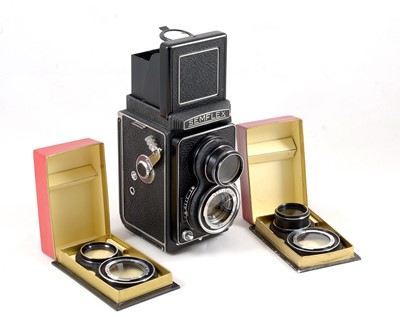 Lot 123 - An Extensive Semflex 120 TLR Outfit.