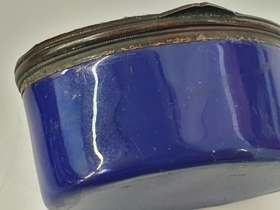 Lot 170 - A BILSTON ENAMEL NELSON PATCH BOX, LATE 18TH CENTURY/EARLY 19TH CENTURY