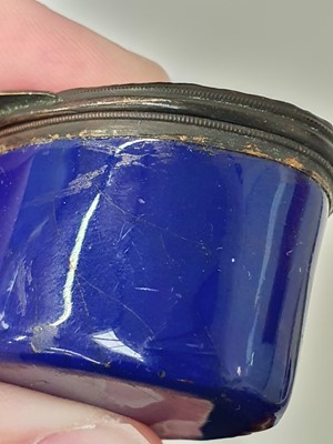 Lot 170 - A BILSTON ENAMEL NELSON PATCH BOX, LATE 18TH CENTURY/EARLY 19TH CENTURY