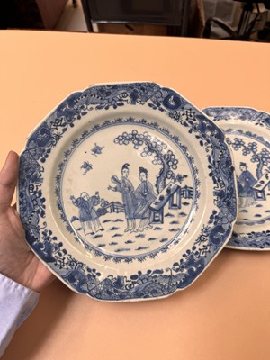 Lot 435 - TWO CHINESE EXPORT BLUE AND WHITE DISHES