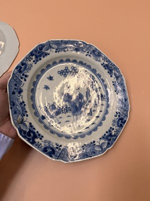 Lot 435 - TWO CHINESE EXPORT BLUE AND WHITE DISHES