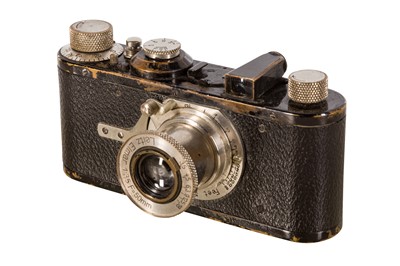 Lot 170 - A Leica I Model A Elmar Close Focus Camera