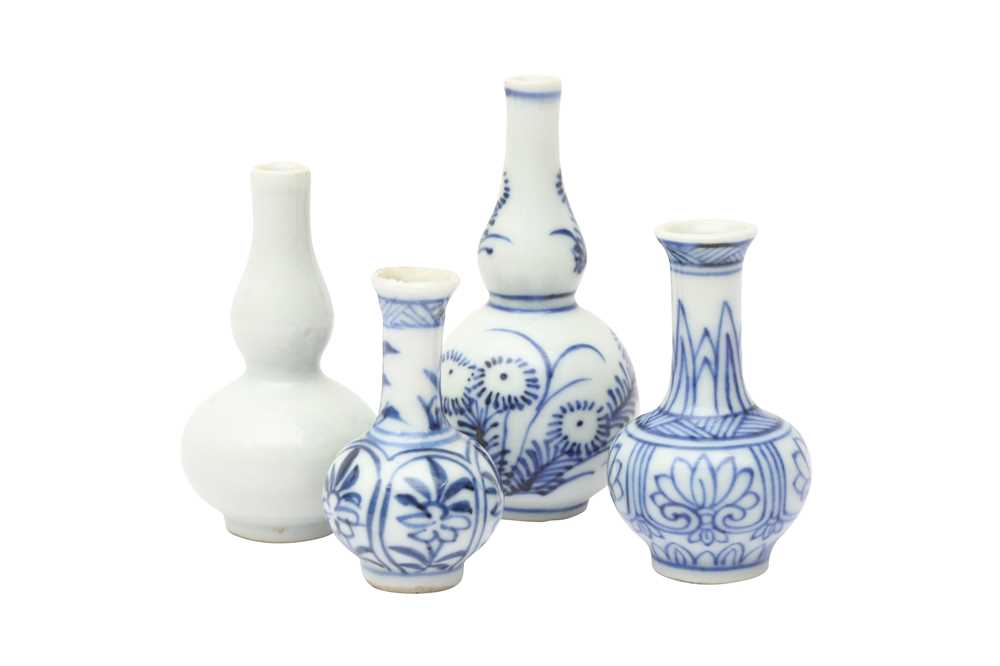 Lot 426 - FOUR CHINESE MINIATURE VASES