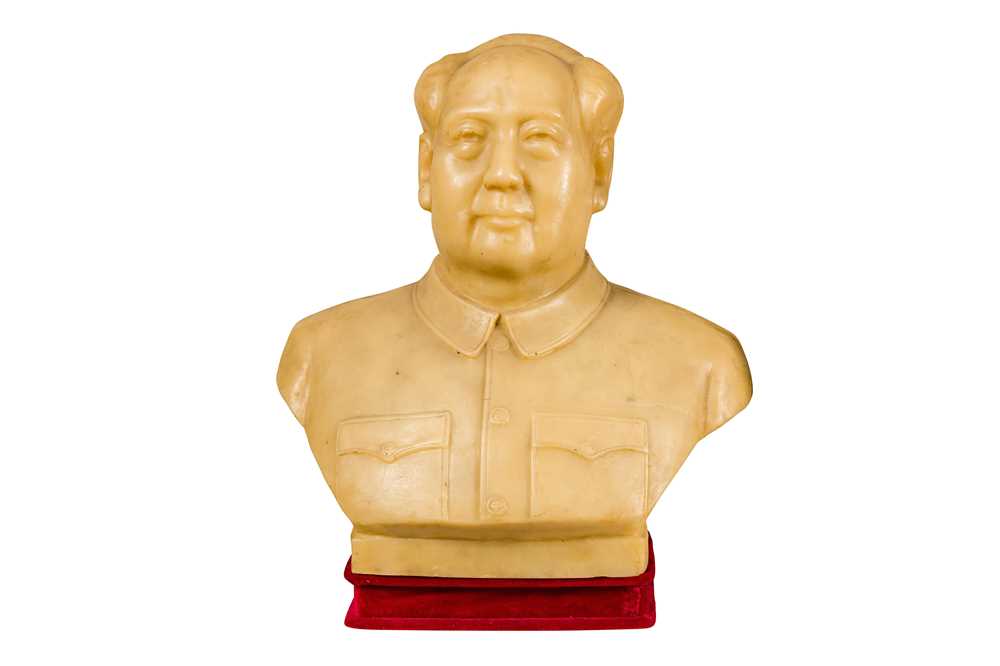 Lot 153 - Bust of Mao