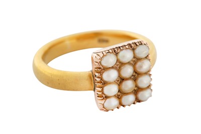 Lot 2 - A SEED PEARL RING
