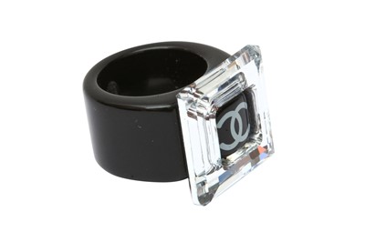 Lot 324 - Chanel Black Resin CC Ring - Size L