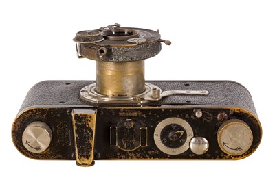 Lot 166 - A Leica I Mod B Dial Set Compur Camera