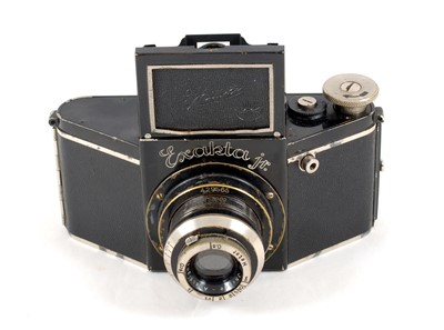 Lot 132 - Rare Ihagee Exakta Jr Type 1 127 Format SLR.