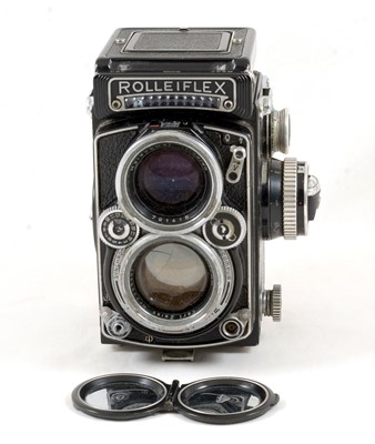 Lot 126 - Metered Rolleiflex f2.8 E for SPARES or REPAIRS.