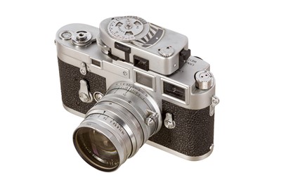 Lot 182 - A Leica M3 DS Rangefinder Camera