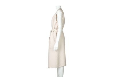 Lot 34 - Hermes Soft Pink Cashmere Long Straight Vest - Size 38