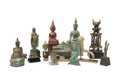 Lot 547 - A GROUP OF BURMESE FIGURES, INCLUDING OTHERS