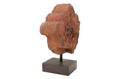 Lot 38 - A MUGHAL INDIAN CARVED RED STONE FINIAL