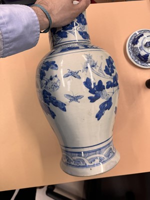 Lot 460 - A CHINESE BLUE AND WHITE BALUSTER VASE AND COVER