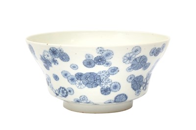 Lot 237 - A CHINESE BLUE AND WHITE OGEE BOWL