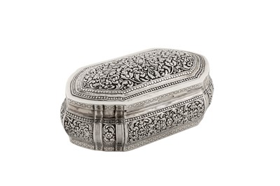 Lot 147 - An early 20th century Ceylonese (Sri Lankan) unmarked silver lime box, Colombo circa 1920