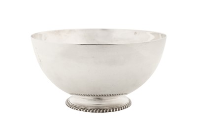 Lot 305 - A George V sterling silver fruit bowl, London 1935 by Charles Evans