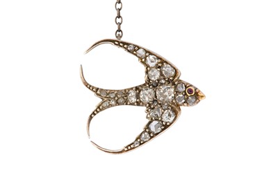 Lot 3 - A DIAMOND SWALLOW BROOCH