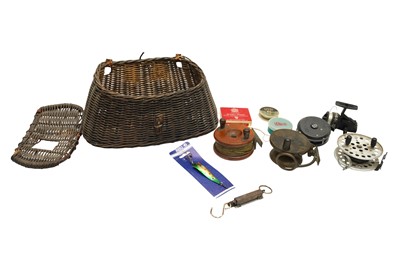 Lot 660 - VINTAGE FISHING TACKLE